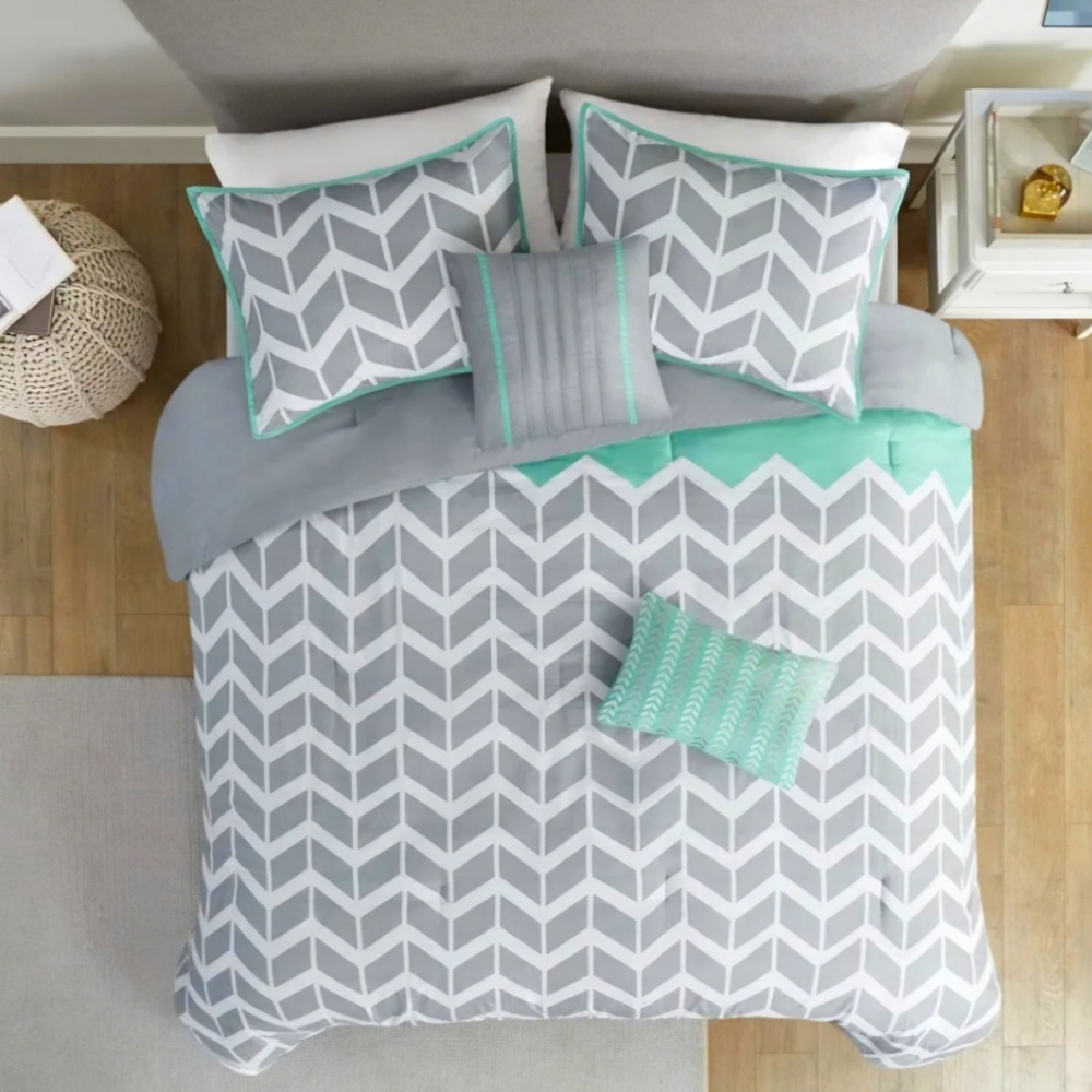 Comforter set